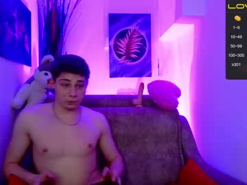 webcam man dembrigthstar live cam image #4945982