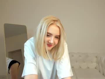 webcam girl oliviabr0wn live cam image #4247371
