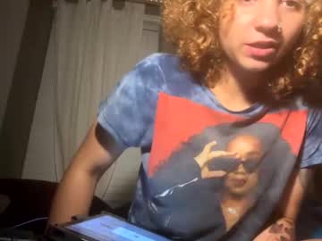 webcam girl universethadon live cam image #9639826