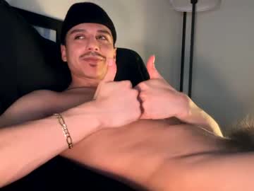 webcam man xmomentumx live cam image #9583494