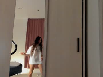 webcam girl emilybatee live cam image #5406415