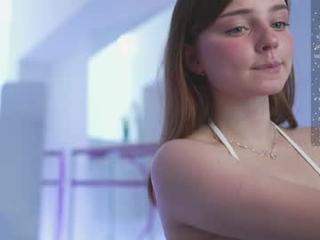 webcam girl floret_joy live cam image #9774639