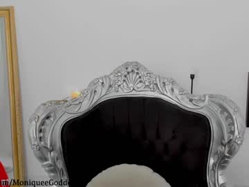 webcam girl moniqueeass live cam image #7398537