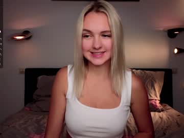 webcam girl beverly_hillls live cam image #8857676