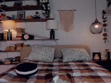 webcam girl riskyproject live cam image #9580191