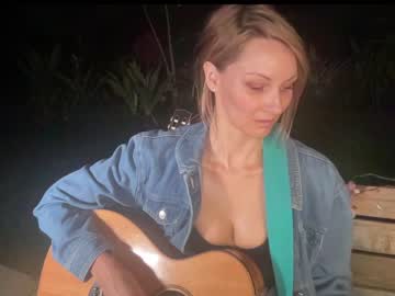 webcam girl kaileeshy live cam image #1661845