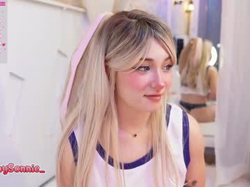 webcam girl sunny_sonnie live cam image #9765190