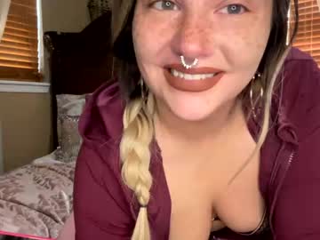 webcam girl madamenatural live cam image #4204815
