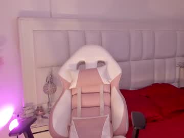 webcam girl scarlett__baker live cam image #7395545