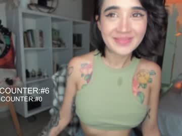 webcam girl lonelly_lolly98 live cam image #7987715