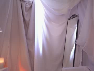 webcam girl kateuwugirl live cam image #8874878