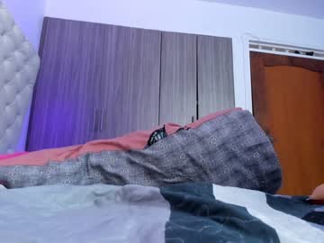 webcam girl yayoi_cresp18 live cam image #4396342