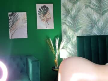 webcam girl ameliia_castro live cam image #12638976
