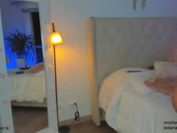 webcam girl swt_molly live cam image #6916408