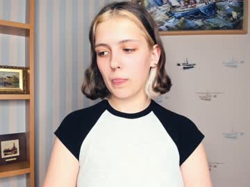 webcam girl sun_like_hugs live cam image #5943292