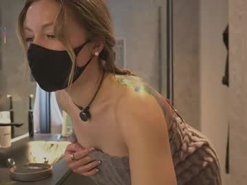 webcam girl blondehottiek live cam image #11879710
