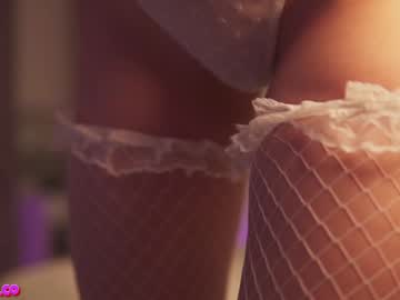 webcam girl angels_kiss live cam image #12445719