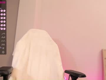 webcam girl aisneon live cam image #4511349