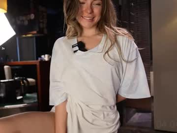 webcam girl passionatepainter live cam image #12283096