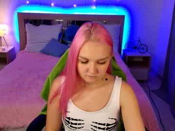 webcam girl _opheliia_ live cam image #10656066