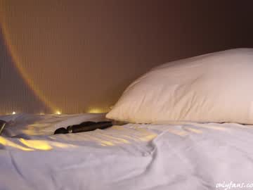 webcam girl my_lina live cam image #393793
