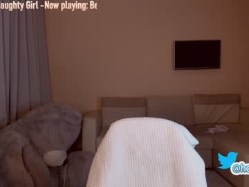 webcam girl hollyextra live cam image #2290851