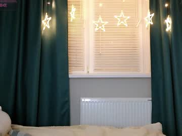webcam girl small_blondee live cam image #7701290