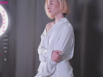 webcam girl whitee_angel live cam image #4661715