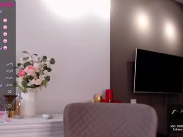 webcam girl small_blondee live cam image #2441854