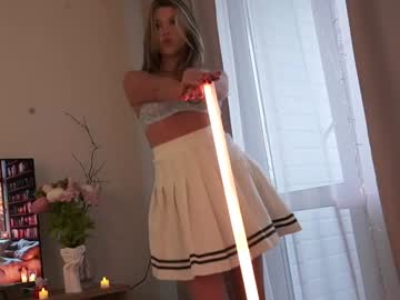 webcam girl bitter_moon live cam image #10691766