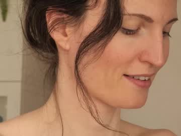 webcam girl yulladao live cam image #12098391