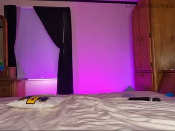 webcam couple ari_lovexo live cam image #3038767