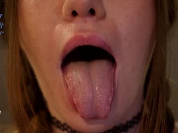 webcam girl ronny_ponny live cam image #3248335