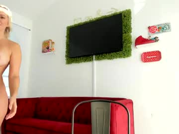 webcam girl surecakes live cam image #7383119