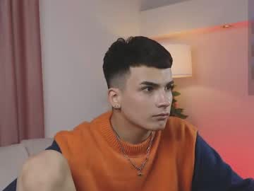 webcam man call__me_leo live cam image #10253841