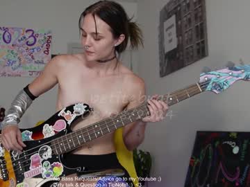 webcam girl petitebrat live cam image #10166939