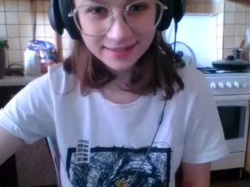 webcam girl mekyy_no_neko live cam image #6385737