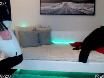 webcam girl oliviaowens live cam image #1756439