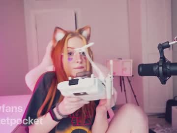 webcam girl pocketrocket_ live cam image #1802718