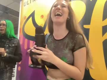 webcam couple theboomboomr00m live cam image #157603