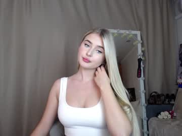 webcam girl cute18cute live cam image #3300536