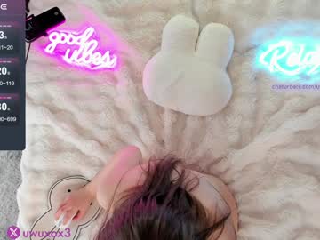 webcam girl uwuxo live cam image #12686359