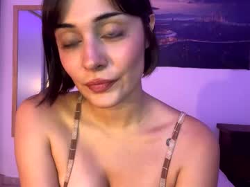 webcam girl lunafox07 live cam image #11989879