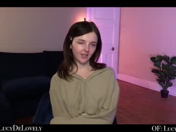 webcam girl lucydelovely live cam image #3632472