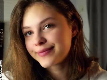 webcam girl a_whole_eternity live cam image #9152778