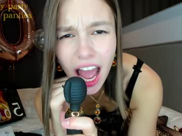webcam girl bush_mia live cam image #3027272