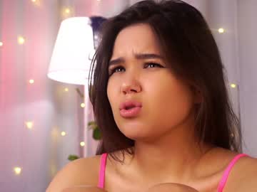 webcam girl helenmoors live cam image #7698155