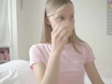 webcam girl pureangeldolores live cam image #7809917