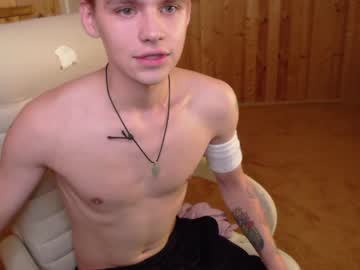 webcam man aristarkh_ live cam image #7273014
