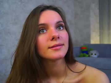 webcam girl lorettadunnell live cam image #12522664